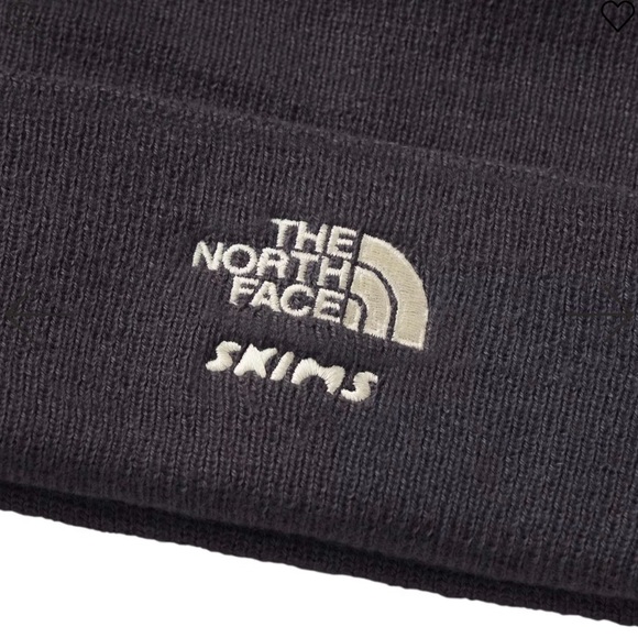 NWT The Northface - SKIMS Beanie in Phoenix (OS)